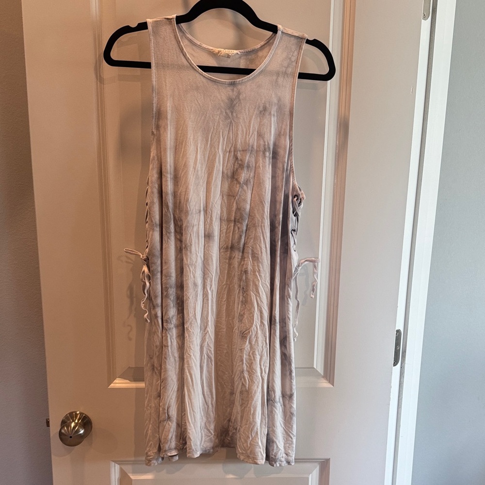 American Eagle Soft & Sexy Sleeveless‎ Tie-Dye Lace Up Side Dress Gray
